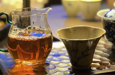 冬季来临，大红袍、水仙、肉桂和名丛，你选对岩茶了吗？